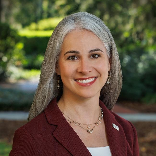 Emily Pritchard headshot