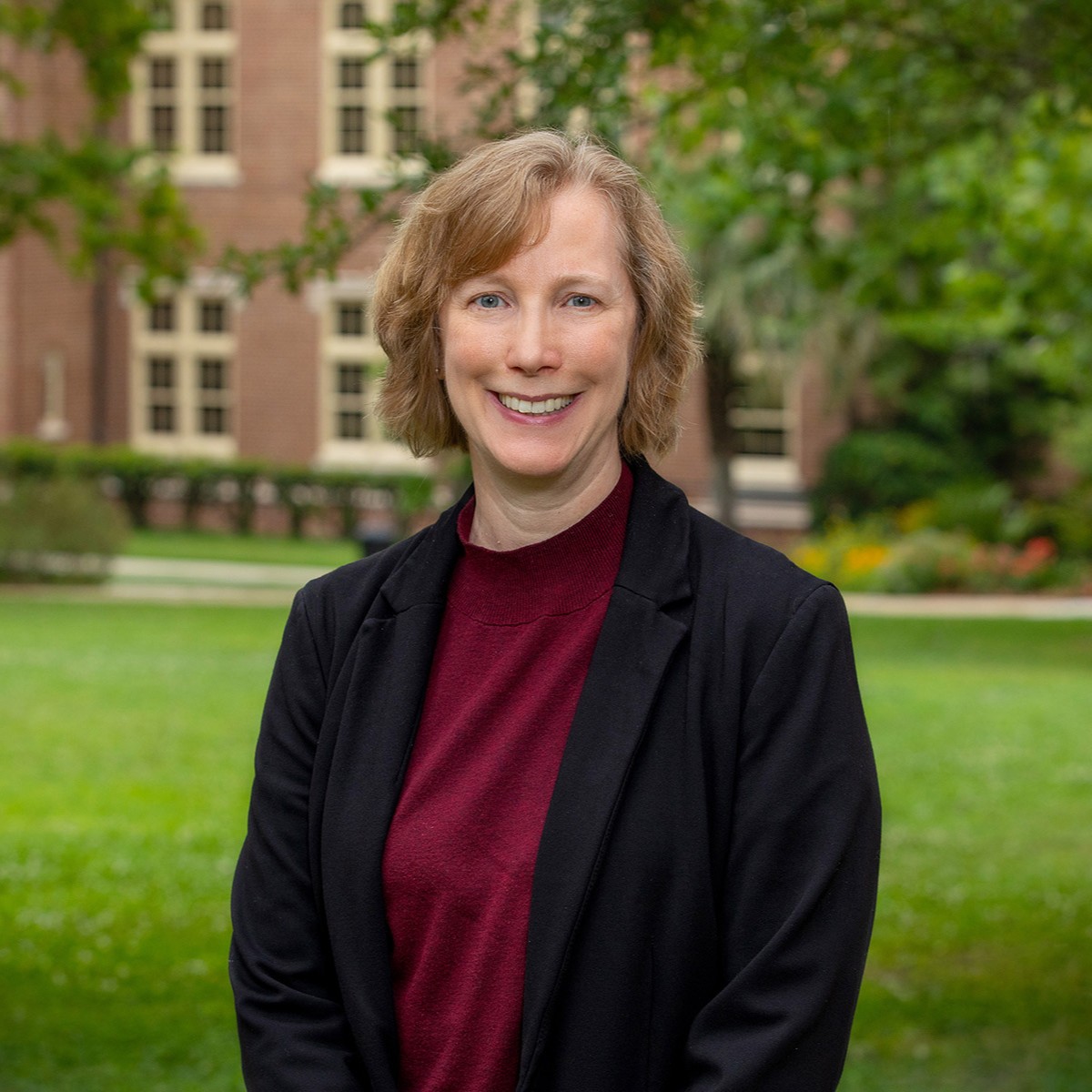 Michelle Kazmer headshot